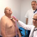 (Video) Na pregledu kod dr Macuta i dr Lončara: Otvorena mobilna ambulanta u Velikom Selu, premijer i ministar pregledali…