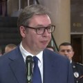 Vučić: Moj posao je da trpim pretnje smrću, čak i ovakve sa mojom lutkom na protestu