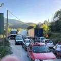 "Išla sam u Crnu Goru sa decom, muž ostao u Beogradu" Srpkinja doživela neprijatnost na granici, izveli je iz autobusa po…