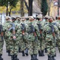 Ministarstvo odbrane pozvalo mladiće i devojke na dobrovoljno služenje vojske, plata 46.000 dinara