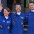 Dvojica ruskih i jedan američki astronaut pristali na ISS