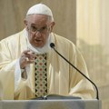Papa: Bolujem od bronhitisa, ne idem u Dubai