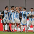 Fudbaleri Argentine pobedili Čile i obezbedili plasman u četvrtfinale Kupa Amerike (video)