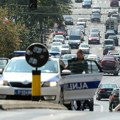 Žestok lančani udes u Beogradu: Povređena porodica s detetom, tri automobila se zakucala! Hitna na terenu