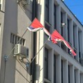 Srbija tuguje: Zastave na pola koplja u centru Čačka, koncerti otkazani u Novom Pazaru