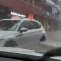 (Video) Aerodrom pod vodom, Barselona na udaru poplava! Bujice nose sve pred sobom, popaljeni meteoalarmi: Građani dobili…