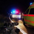 Policajac joj mahao palicom da stane, umesto toga dala gas i pregazila ga - šok nastao kada su je stigli i pogledali unutar…