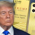 Библија, патике, парфеми, сатови, гитаре: Трамп је од себе створио бренд и масно зарађује