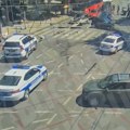 (Video) 42 sekunde užasa: Snimak stravične nesreće u Takovskoj: Ukrao auto, bežao kroz grad, a onda je uleteo u raskrsnicu i…