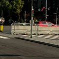 Postavljene betonske barijere oko „Ćacilenda“