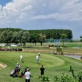Ćušni fudbal u rupu za golf: Futgolf, novi sport koji u Evropi i svetu privlači sve više zaljubljenika