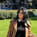 Milena Popović zadigla nogu, pa se ovako slikala u mantilu: Fotku svi komentarišu zbog jednog detalja na njoj (foto)