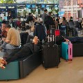 Sedam aerodroma u Indoneziji zatvoreno zbog vulkanskog pepela, nastava na daljinu