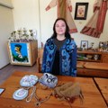 (VIDEO) Olga je u Niš došla iz Belorusije, heklanjem i radionicama čuva tradiciju od zaborava