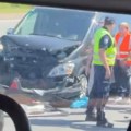 Vozilo potpuno smrskano: Težak sudar na auto-putu Beograd - Niš kod Umčara, saobraćaj u kolapsu (foto, video)
