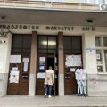 Studenti u blokadi Filozofskog u Nišu odbijaju onlajn nastavu