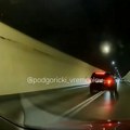 Opasno preticanje u tunelu Sozina: Džip prešao preko duple pune linije, zamalo izbegnuta nesreća (VIDEO)