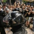 Tokom demonstracija u Srbiji zabeleženo 10 ozbiljnih incidenata prema novinarima