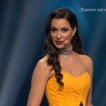 Dragana Kosjerina fotkama sa odmora usijala mreže: Pozirala u belom kupaćem i pokazala zavidnu figuru FOTO