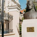 Да се чува наслеђе српског просветитеља: Данас у порти Саборне цркве у Темишвару откривена биста Доситеја Обрадовића