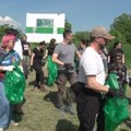 Građani Kragujevca očistili Metino brdo u akciji „Zavrni rukave“