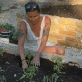 Vila u šumi vredi milione: Ovo je imanje Elene Karaman na Kosmaju: U dvorištu ogroman bazen i letnjikovac, a pored kuće…