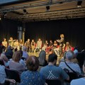 Predstava šaljivog naziva otvara važna pitanja: Publika se "kod psihijatra" zapitala - "Da li je svet ludnica?"
