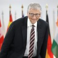 Gejts: Dogovor o regulisanju AI teži od pregovora o nuklearnom naoružanju