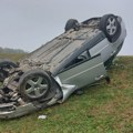 Saobraćajna nesreća kod Šida Izgubio kontrolu nad automobilom nakon čega se vozilo prevrnulo