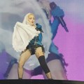 Muzika: Madona će se „žestoko braniti“ povodom tužbi obožavalaca zbog kašnjenja koncerata