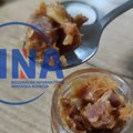 Ovo samo ima u Srbiji, mast curi ali slatka: Vlada iz Aranđelova napravio slatko ni manje ni više već od - slanine (FOTO)