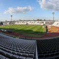 Alarm! Stadion Partizana se raspada, ali bukvalno! Zid se obrušava, fasada otpada - pogledajte neverovatne fotke iz Humske