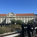 Doček naprednjaka: Mnogo policije zbog dolaska Brnabić i Vučevića