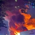 Gori poznata fabrika u Bajinoj Bašti: Vatra planula u proizvodnom pogonu: Veliki broj vatrogasaca na terenu (foto)