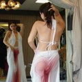 "Devojko, treba li ti tampon?" Haljina čuvene influenserke izazvala zgražavanje među pratiocima (foto)