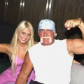 Posle 12 dana sahranjen Hulk Hogan: Ćerka umesto na groblje otišla na plažu, svet u šoku