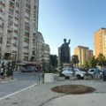 Preinačili pokušaj otmice u napad! Majka devojčice (16) iz Malog Zvečana koju su dvojica Albanaca htela da ubace u kola…