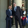 Vučić poručio iz Pariza: Uvek uz svoj narod