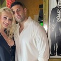Ovo je brat Aneli Ahmić koji je bio u zatvoru Punio stranice hronike, pa oženio pevačicu: Sada pozirali zajedno, a njen…