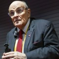 Хоспитализован некадашњи градоначелник Њујорка Руди Ђулијани