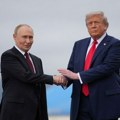 Peskov: Poziv Trampu da poseti Rusiju i dalje važi
