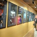 Златна медаља Људмили Стефановој: Отворена изложба 18. Међународни тријенале "Позориште у фотографској уметности"