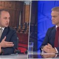 Stefanović i Ivanović: Mali je centralna figura Vlade, rukovodi prelivanjem novca u džepove naprednjaka