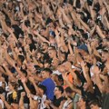 Totalni delirijum u Humskoj kada je Zvezda primila gol u Plzenju: Grobari slavili muke večitog rivala