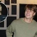 "Pitaj Dunav šta je bilo oko Vukovara": Jakov pevao Tompsonovu pesmu o devedesetma
