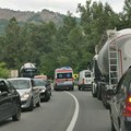 Sudar kamiona i motocikla na putu Kragujevac-Topola, jedna osoba poginula