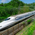 Суперсонични воз у Јапану није кренуо на време: Зауставио га је необичан гост због ког је закаснило преко 600 путника!