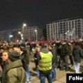 Protest u naselju Beograd na vodi protekao mirno, maskirana lica pokušala da izazovu incidente