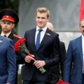"Princ Belorusije": Lukašenko sa sinom na paradi u Moskvi u prvim redovima, Nikolaja zovu i "budući diktator" (foto)