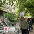 Drugi dan blokade Višeg suda u Novom Sadu, ispred zgrade policija i žandarmerija